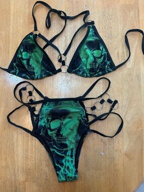 Green Skull Print Strappy Bikini Set